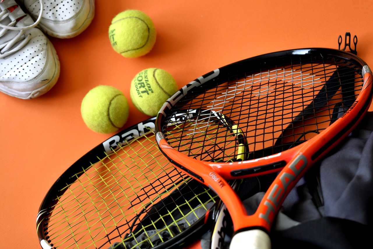 quale racchetta scegliere per tennis intermedio