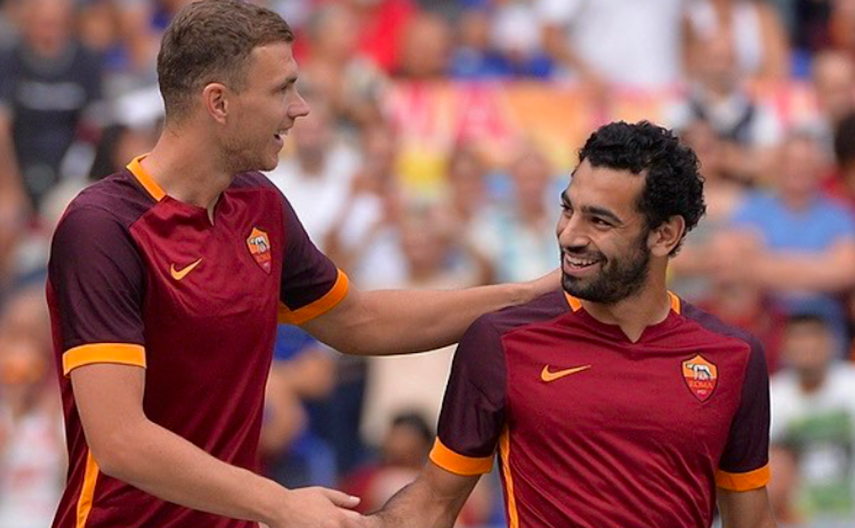 Dzeko e Salah con la maglia della Roma