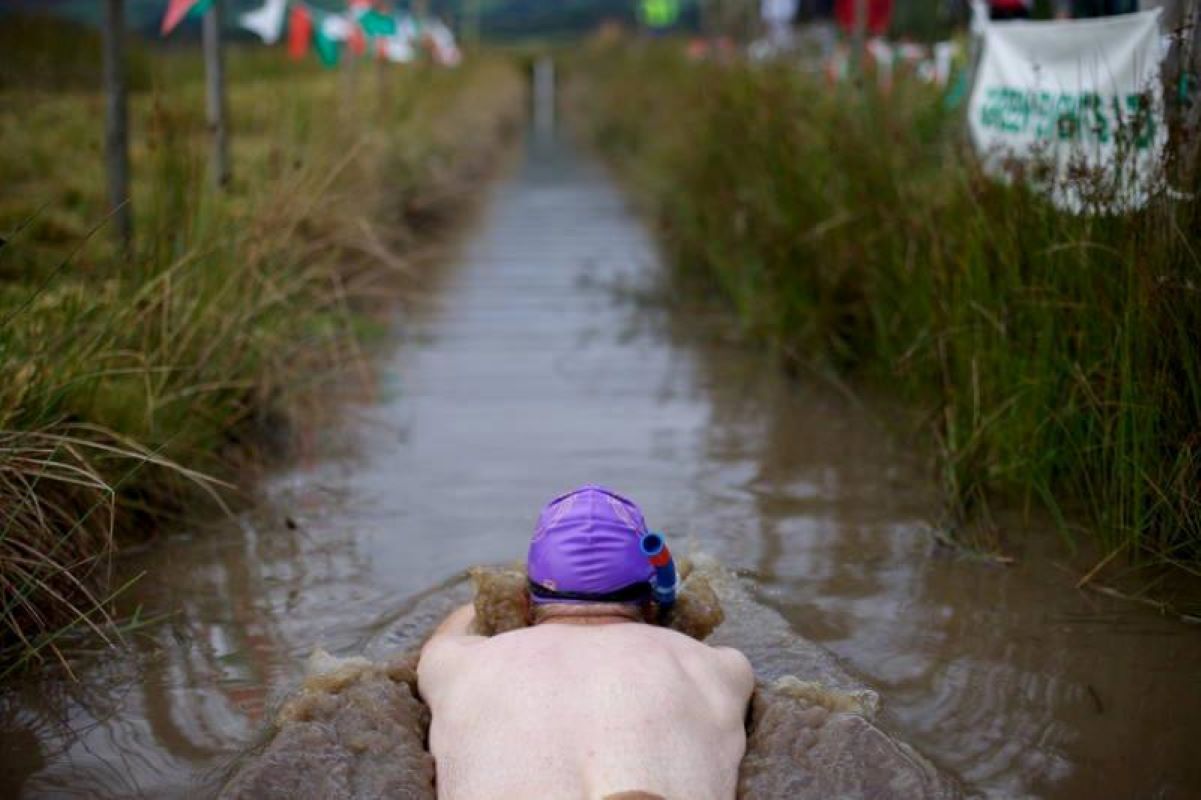 Bog snorkeling: la storia dello snorkeling nella palude