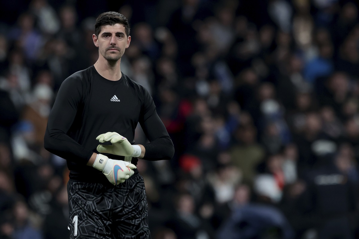 001-goalkeeper-courtois-real-madrid-life-career