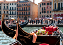 celebrazioni di lusso e contestazioni a venezia per il matrimonio di bezos 1750668970